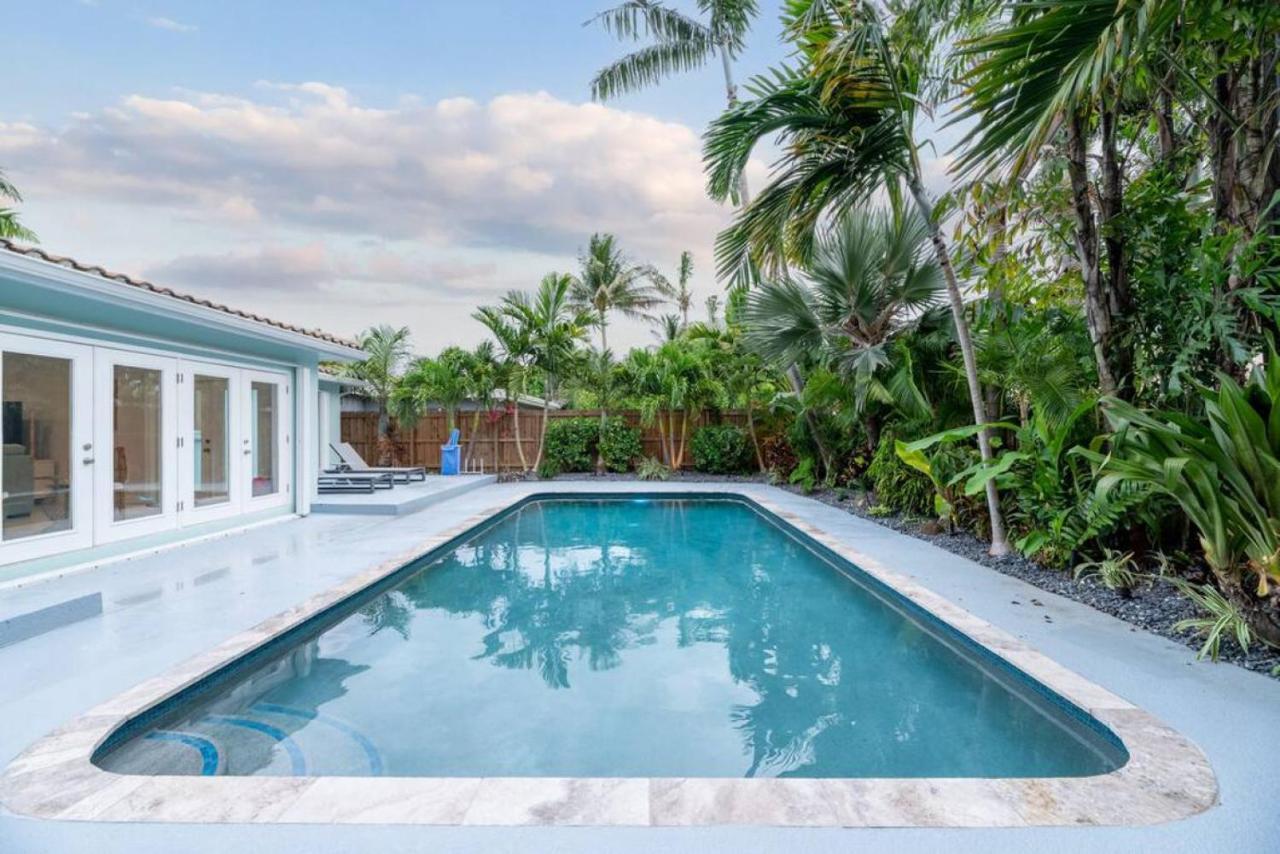 Luxurious Fort Lauderdale Pool Home Exterior photo